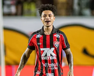 Xodó? Matheuzinho, do Vitória, revela novo filho: "Mais um príncipe"