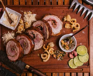 Porchetta, o corte suculento que simboliza fartura e sorte