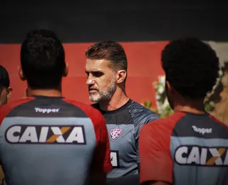 Recordista no Vitória, Mancini volta a encarar clube que mais treinou