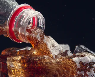 Ele voltou! Refri de R$ 0,64 retorna para desafiar a Coca-Cola