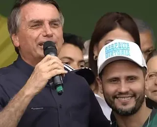 Senador choca clã bolsonarista e elogia discurso de Lula