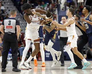 Vídeo: partida de basquete vira "ringue de boxe” após desentendimento