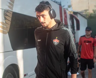 Lateral Claudinho volta de grave lesão e vai reforçar Vitória no Campeonato Baiano