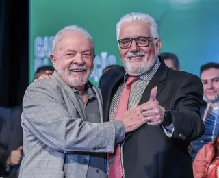 Em meio a fogo-amigo, Lula decide manter Wagner na liderança do Senado