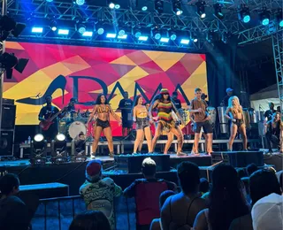 A Dama leva pagodão baiano ao Mato Grosso para multidão no Carnaval