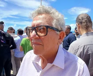 Caetano defende marco regulatório para contratação de artistas
