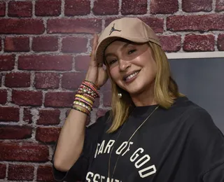 Claudia Leitte promete transformar o Carnaval de Salvador em grande "feira"