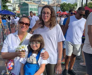 De pais para filhos: famílias mantém viva a tradição de Iemanjá em Salvador