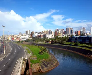 Obras no Rio Camarajipe: sete bairros de Salvador terão áreas desapropriadas