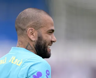 Ex-mulher de Daniel Alves é condenada a prestar contas à Justiça