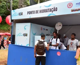 Foliões terão água gratuita no Carnaval de Salvador; saiba onde ficam os pontos de hidratação