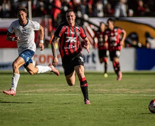 Kayzer aponta oscilação em derrota no Ba-Vi: "Caímos no segundo tempo"