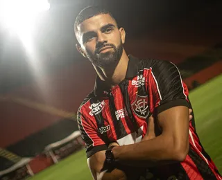 Novo reforço do Vitória é regularizado e fica apto para estrear