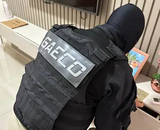 PMs são afastados suspeitos de fornecerem armas a facções criminosas