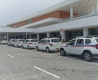 Taxistas têm vagas duplicadas no desembarque da nova Rodoviária de Salvador