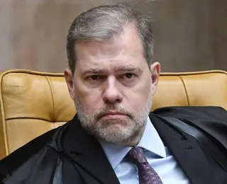 Senador pede afastamento de Toffoli do caso Master