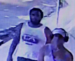 Vídeo: homem toca partes íntimas de mulher durante caminhada em Salvador