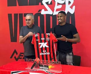 Vitória apresenta Nathan Mendes: "Darei minha vida dentro de campo"