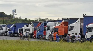 Caminhoneiros articulam nova paralisação no Brasil - Imagem