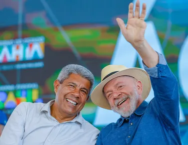 Jerônimo Rodrigues quer Lula no início da operação do VLT: “Fiz o convite” - Imagem