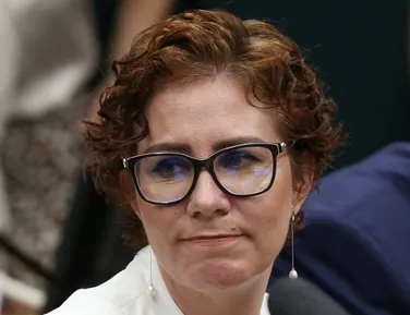 Câmara pode decidir futuro de Carla Zambelli nesta terça - Imagem