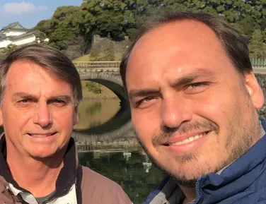 Carlos Bolsonaro diz ter sido barrado ao tentar visitar pai na PF - Imagem