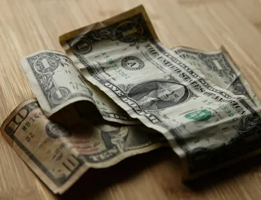 Dólar chega a R$ 5,06 e atinge seu menor patamar em dois anos - Imagem