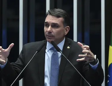 Campanha de Flávio Bolsonaro faz aposta ousada para a Presidência - Imagem