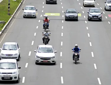 IPVA 2026: governo sanciona lei e zera imposto para grupo inédito - Imagem