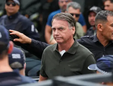 Laudo da PF conclui que Bolsonaro precisa de cirurgia - Imagem
