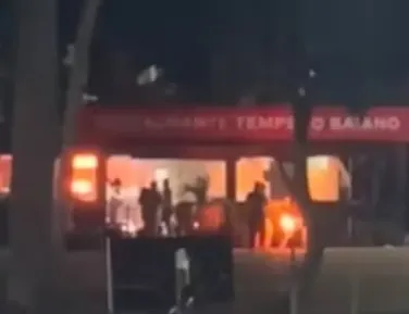 Morre quarta vítima de incêndio em restaurante na Bahia - Imagem