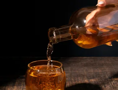 Intoxicação por metanol: Abrasel contesta venda suspensa na Bahia - Imagem