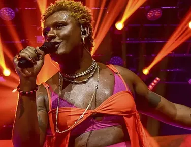 Liniker anuncia "Bye Bye Caju" e Salvador será palco da despedida - Imagem