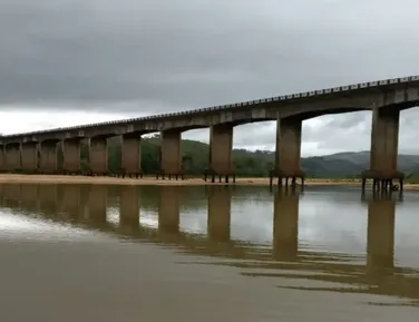 Ponte sobre o Rio Jequitinhonha terá restrições de veículos; saiba quais - Imagem