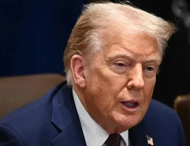 Trump impõe tarifas à Europa para forçar venda da Groenlândia - Imagem