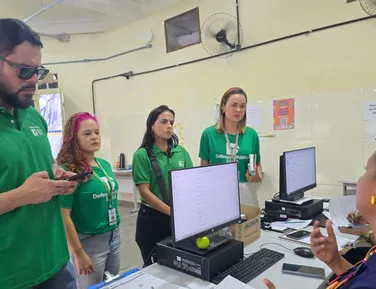 Bebê achado no Carnaval de Salvador: Pais são presos e Justiça decide futuro - Imagem