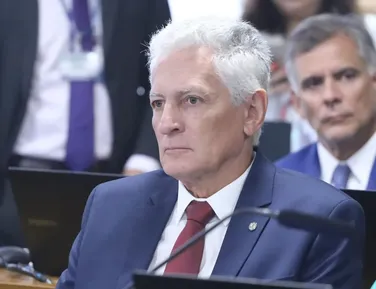 Deputado do PT terá que explicar montagem de Bolsonaro com Vorcaro - Imagem