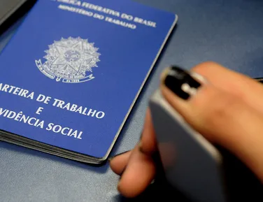 Fim da escala 6x1: Lula marca reunião com Mota para debater proposta - Imagem