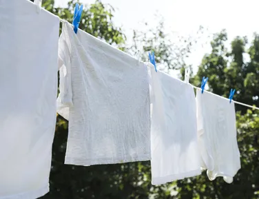 Fim do varal? Método chinês para secar roupas economiza até 200 horas - Imagem