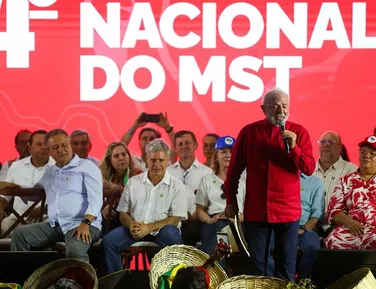 Lula abre 'ano da verdade' em Salvador e sela pacto com MST para 2026 - Imagem
