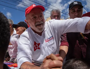 Candidato mais votado da história da democracia, Lula ostenta recorde inalcançável - Imagem
