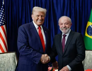 Lula reage a novo tarifaço de Trump: "Usa comércio como arma" - Imagem