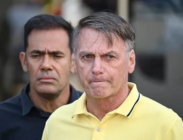 STF nega prisão domiciliar e mantém Bolsonaro na Papudinha - Imagem