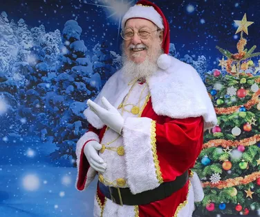 A vida fora da barba: quem são os Papais Noéis de Salvador - Imagem