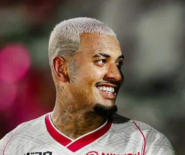 Companheiro de Ratão no Japão, ex-joia do Bahia vive ano mais goleador - Imagem