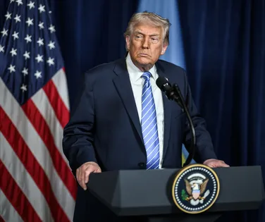 Trump se autoproclama "presidente interino da Venezuela" na internet - Imagem