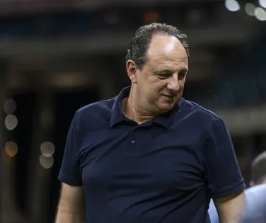 Ceni não descarta usar joia da base em decisão contra o Fluminense - Imagem