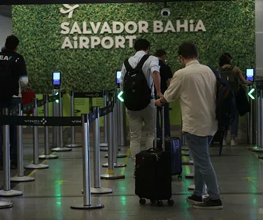 Brasileiros lideram expulsões em Portugal: número dispara 33% em 2025 - Imagem