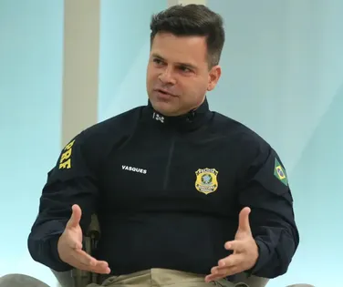 Condenado por tentativa de golpe, ex-chefe da PRF deixa prefeitura - Imagem