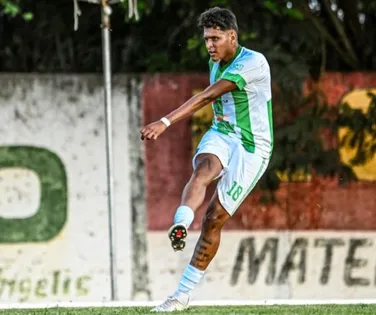 Criminosos invadem casa e matam jogador de futebol na Bahia - Imagem